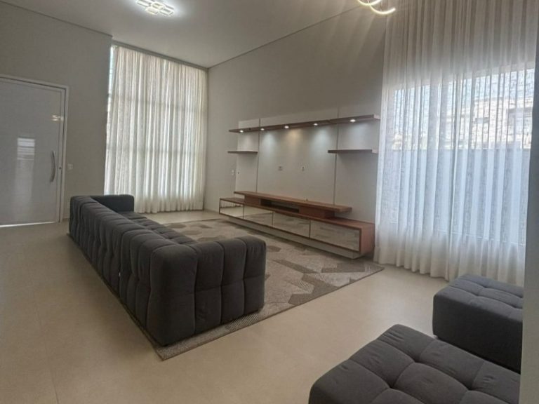 Casa 3 Suítes Térrea em Mogi das Cruzes