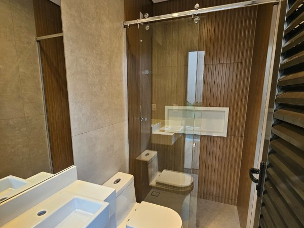 Casa 4 Suítes 3 Salas em Mogi das Cruzes
