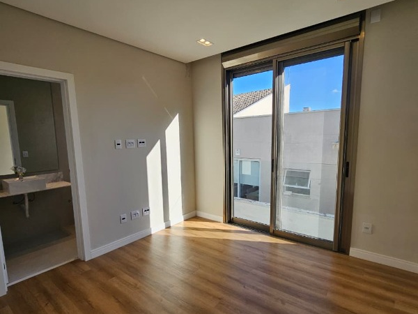Casa 4 Suítes 3 Salas em Mogi das Cruzes