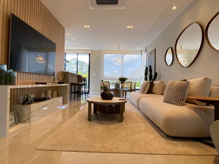Casa 3 Suítes 344 metros em Mogi das Cruzes