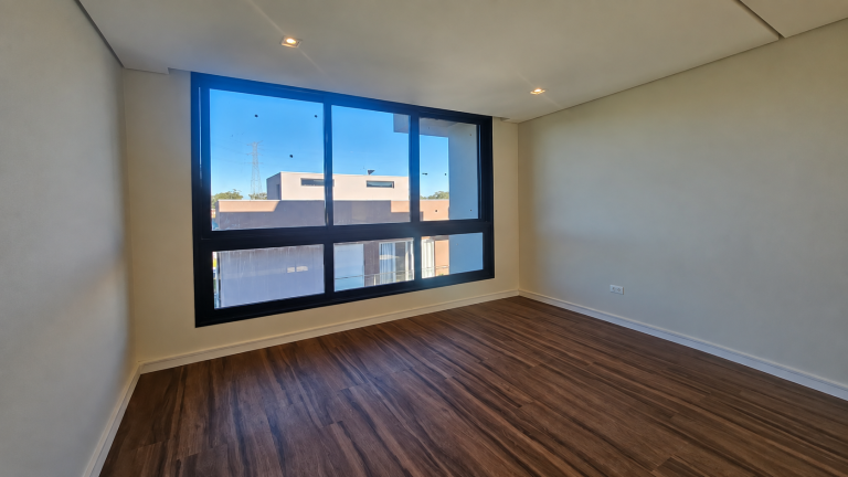 Casa 3 Suítes 5 vagas em Mogi das Cruzes