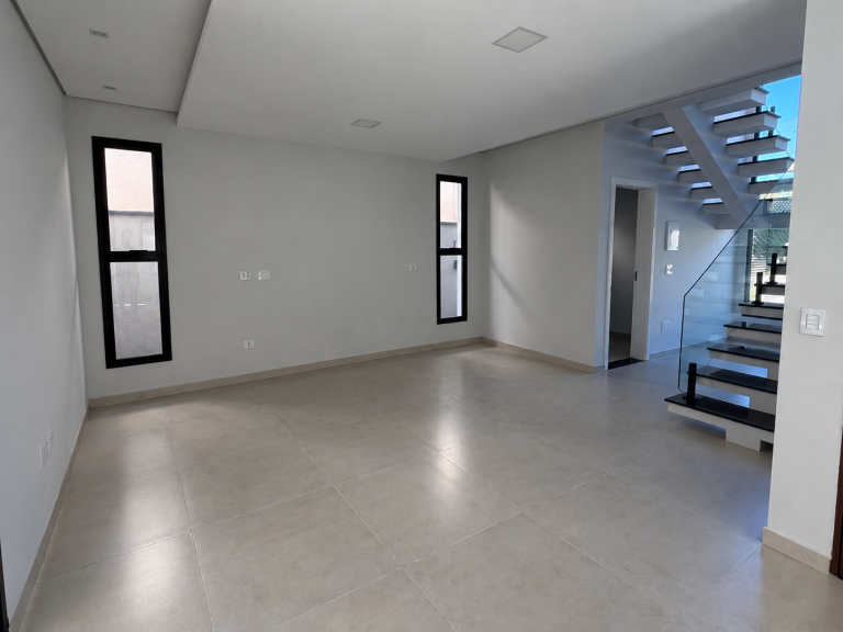 Casa 3 Suítes Piscina em Mogi das Cruzes