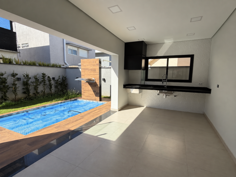 Casa 3 Suítes Piscina em Mogi das Cruzes