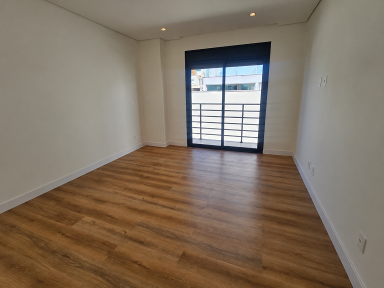 Casa 3 Suítes JARDIM em Mogi das Cruzes