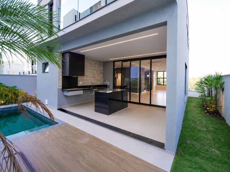 Casa 4 Suítes 3 Closet em Mogi das Cruzes