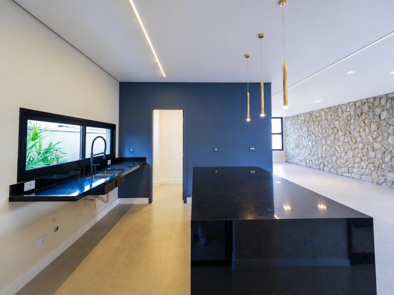 Casa 4 Suítes 3 Closet em Mogi das Cruzes