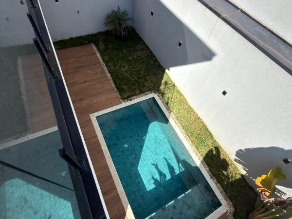 Casa 3 Suítes 170m em Mogi das Cruzes