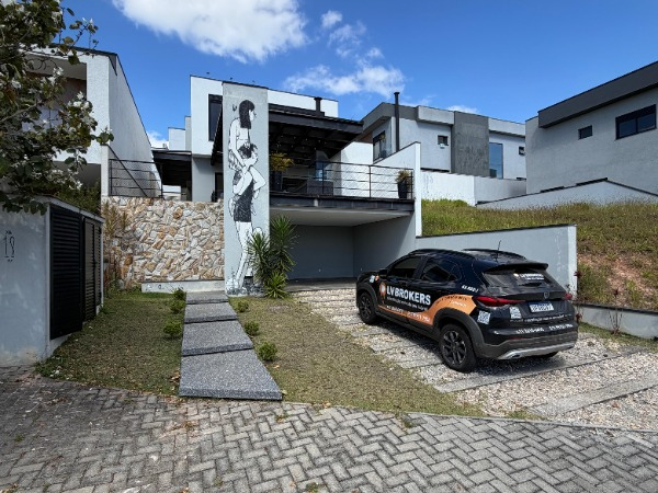 Casa 3 Dorm Suite em Mogi das Cruzes