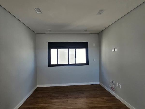Casa 4 Suítes 2 Closet em Mogi das Cruzes