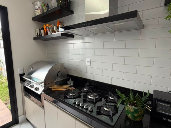 Casa 3 Suítes Ar Condicionado em Mogi das Cruzes