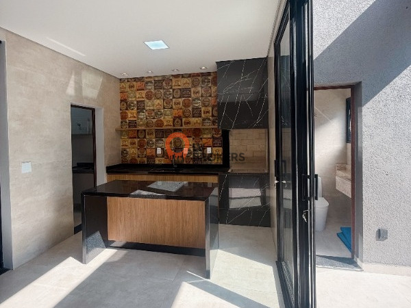 Casa 3 Suítes Sala em Mogi das Cruzes