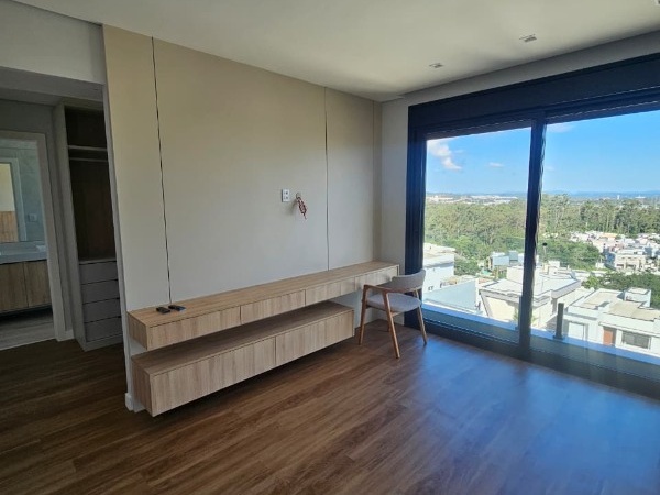 Casa 4 Suítes 2 Closet em Mogi das Cruzes