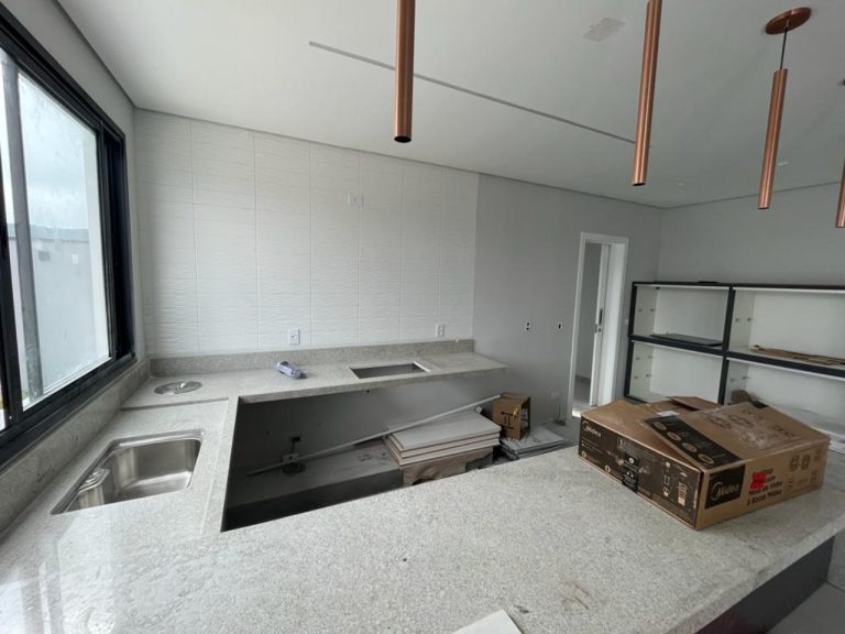 Casa 3 Dorm Goumert em Mogi das Cruzes