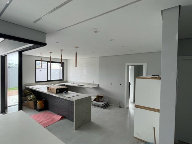 Casa 3 Dorm Goumert em Mogi das Cruzes