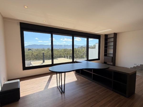 Casa 3 Dorm Suite em Mogi das Cruzes