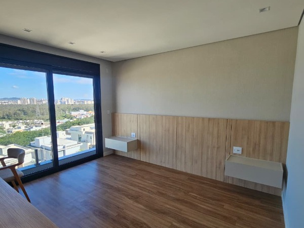 Casa 4 Suítes 2 Closet em Mogi das Cruzes