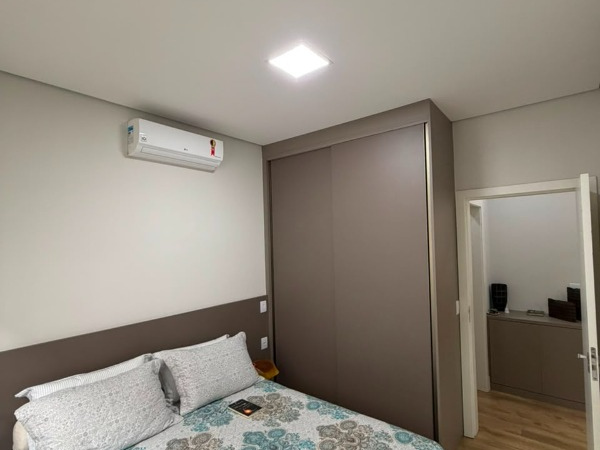 Casa 3 Suítes Ar Condicionado em Mogi das Cruzes