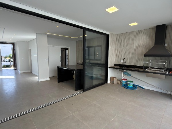 Casa 3 Suítes 170m em Mogi das Cruzes