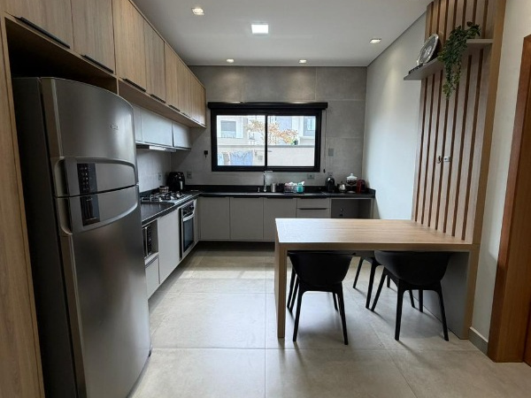 Casa 3 Suítes Quintal em Mogi das Cruzes