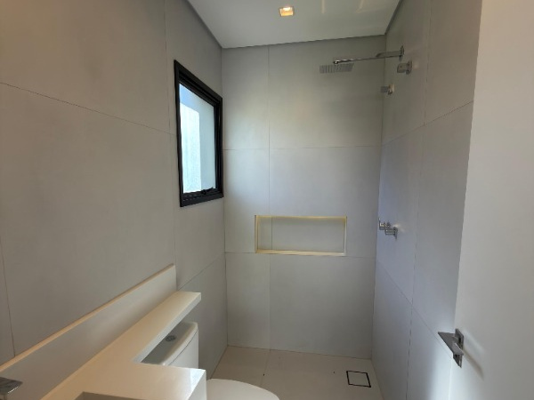 Casa 3 Suítes 170m em Mogi das Cruzes