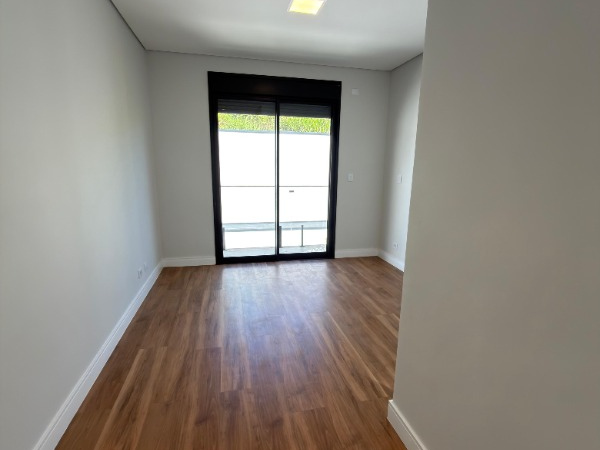 Casa 3 Suítes 170m em Mogi das Cruzes