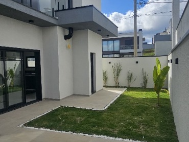 Casa 3 Suítes Sonorização em Mogi das Cruzes