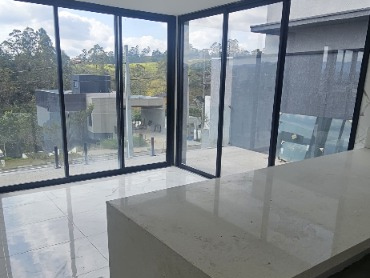 Casa 3 Suítes amplas em Mogi das Cruzes