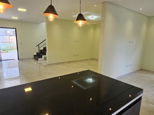 Casa 3 Dorm Sala Ampla em Mogi das Cruzes