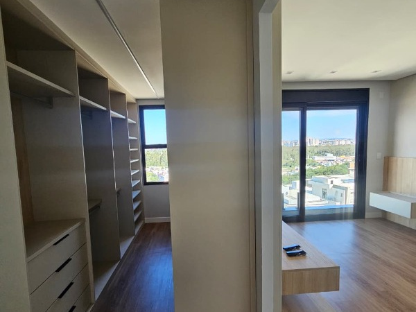 Casa 4 Suítes 2 Closet em Mogi das Cruzes