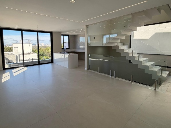 Casa 4 Suítes Sauna em Mogi das Cruzes