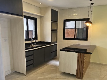 Casa 3 Dorm Sala Ampla em Mogi das Cruzes