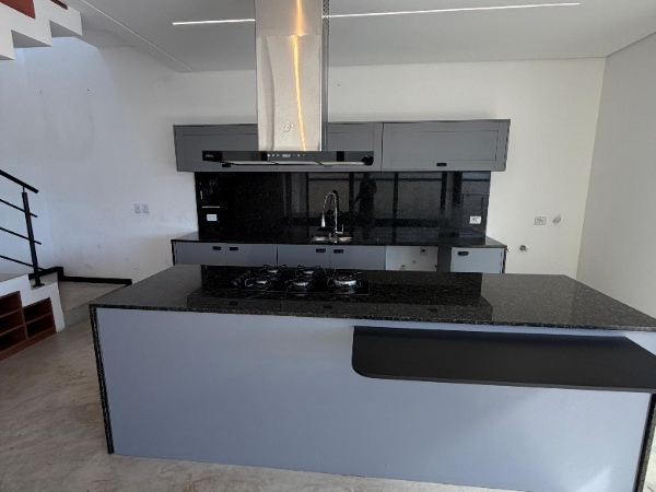 Casa 3 Dorm Suite em Mogi das Cruzes