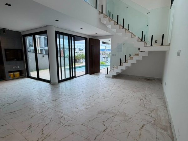 Casa 3 Suítes Varanda em Mogi das Cruzes