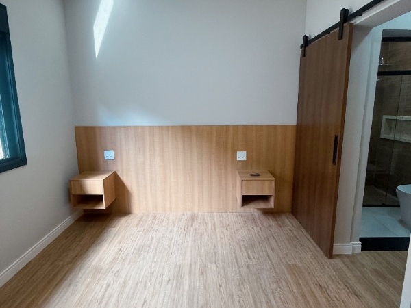 Casa 3 Suítes Sala em Mogi das Cruzes