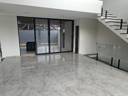 Casa 3 Suítes amplas em Mogi das Cruzes