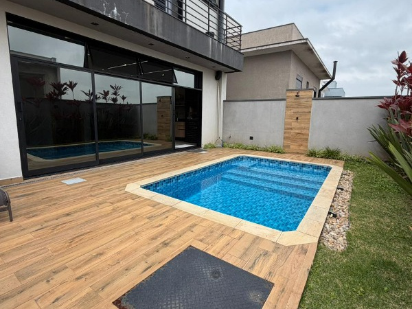Casa 3 Suítes Quintal em Mogi das Cruzes