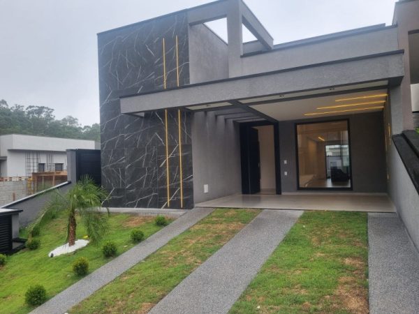 Casa 3 Suítes Copa em Mogi das Cruzes