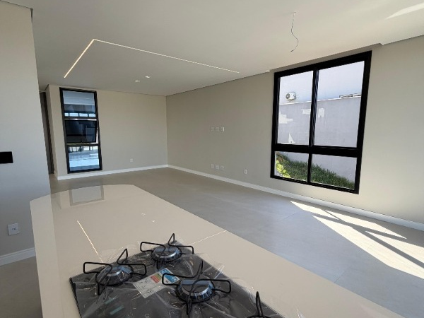 Casa 4 Suítes Sauna em Mogi das Cruzes