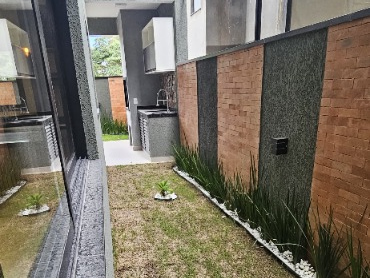 Casa 3 Dorm Sala Ampla em Mogi das Cruzes