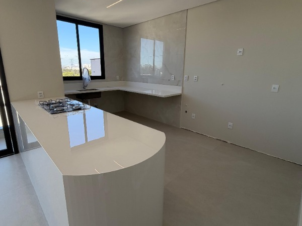 Casa 4 Suítes Sauna em Mogi das Cruzes